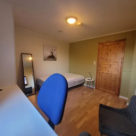 The House In The Quiet Street In Privatunterkunft Bodø